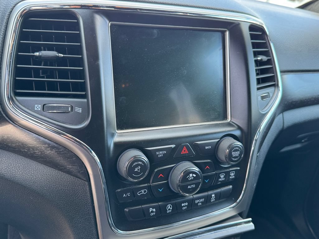 Used 2017 Jeep Grand Cherokee Altitude AWD/4WD image 11