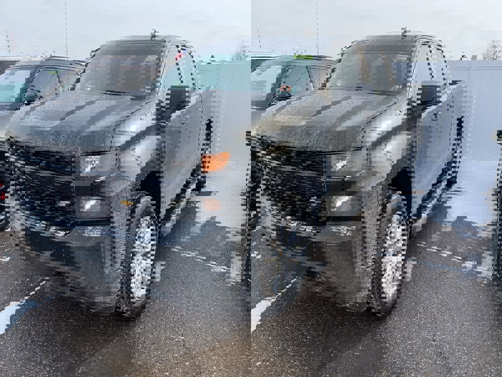 Used 2022 Chevrolet Silverado 1500 Custom image 2