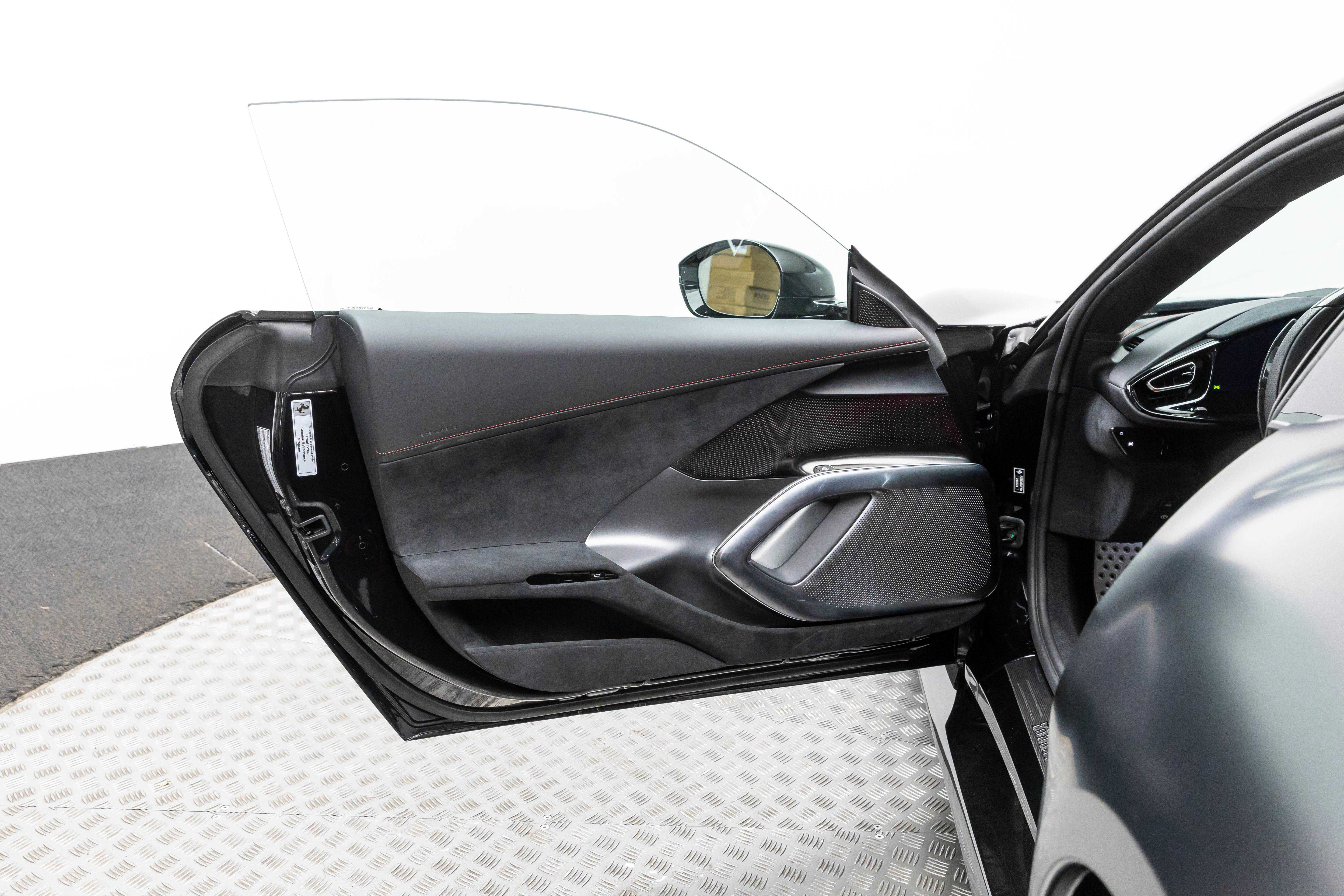 Used 2026 Ferrari 12Cilindri image 12