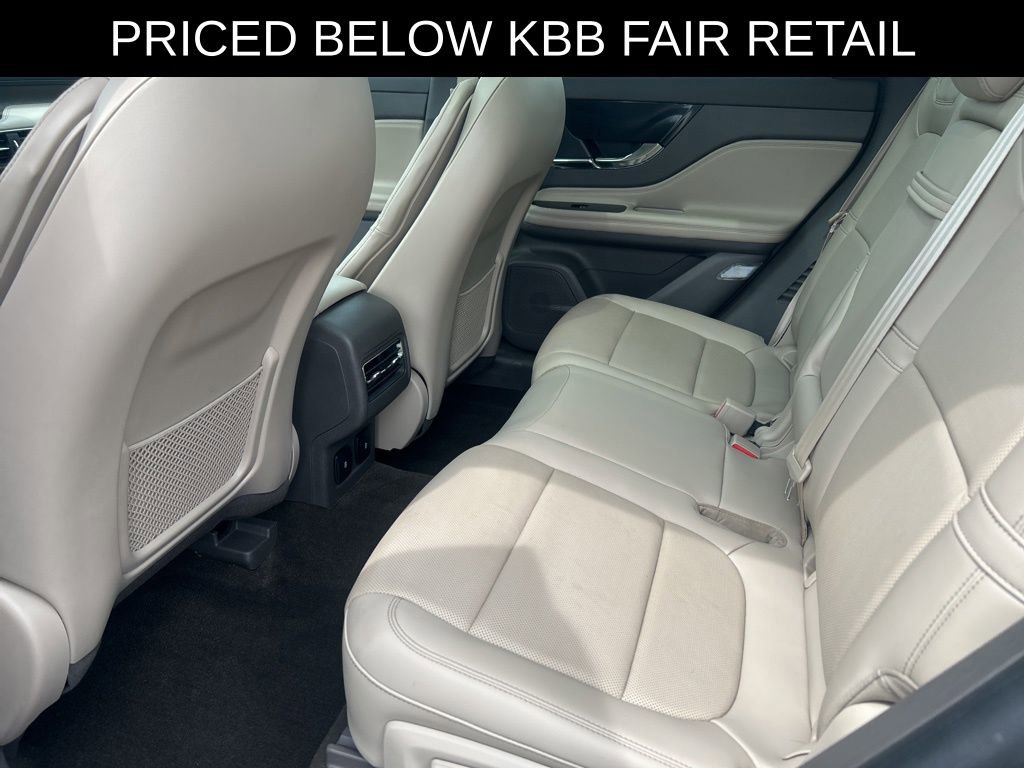 Used 2023 Lincoln Corsair Reserve w/ Equipment Group 201A FWD image 19