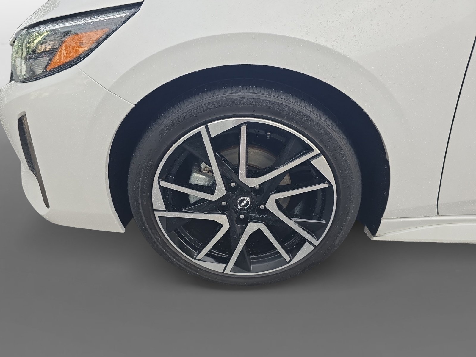 Certified 2025 Nissan Sentra SR w/ SR Premium Package FWD image 10