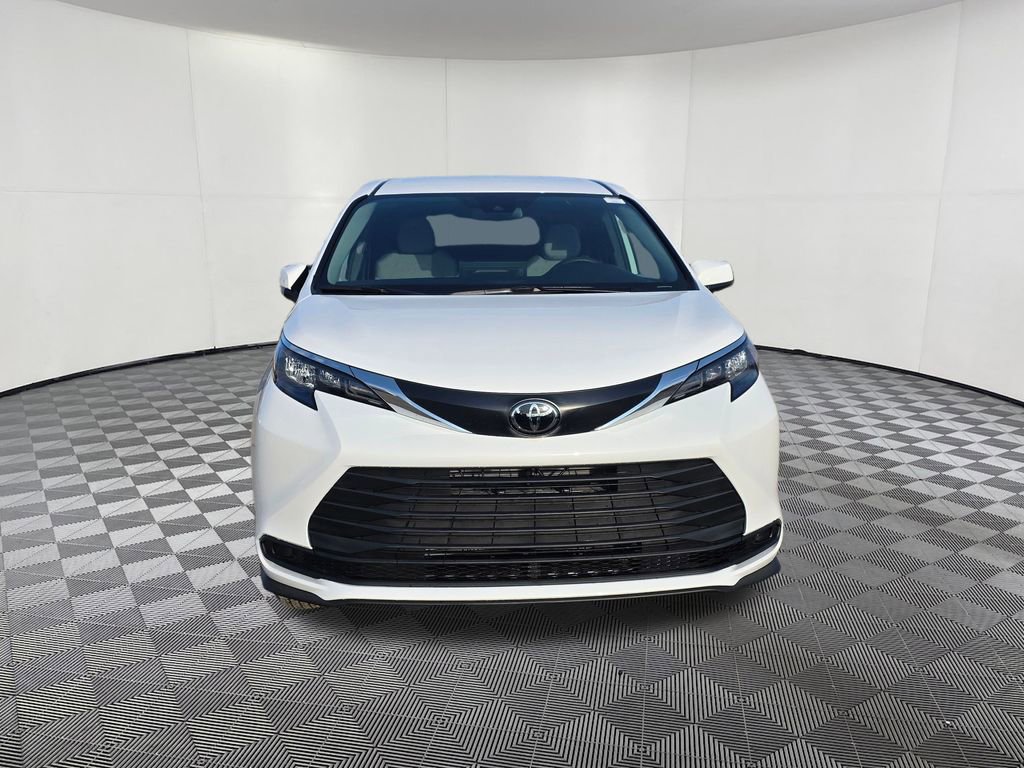 Used 2026 Toyota Sienna LE video 2