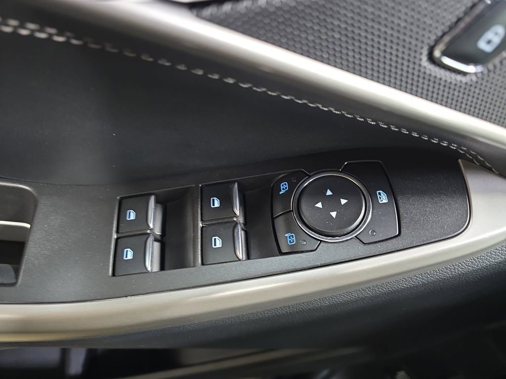 Used 2023 Ford Explorer XLT w/ Equipment Group 202A image 31