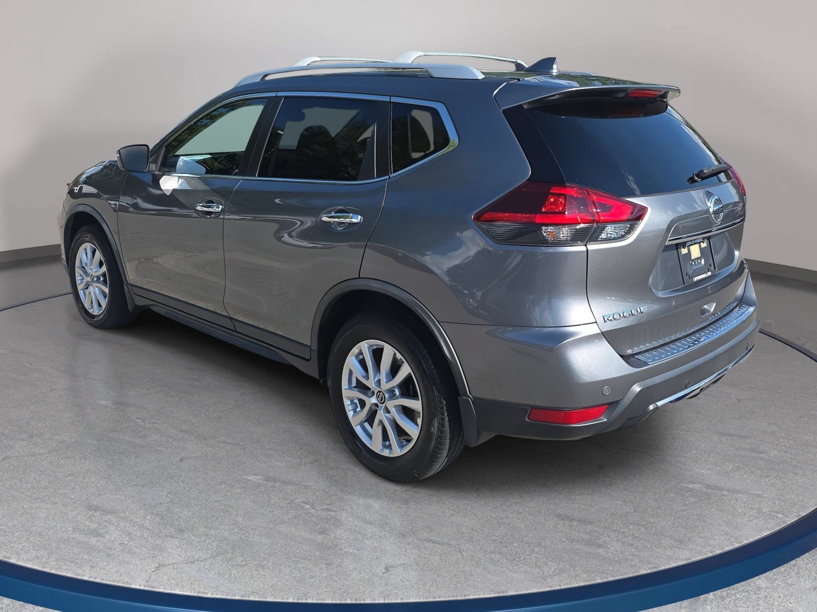 Used 2020 Nissan Rogue SV FWD image 7