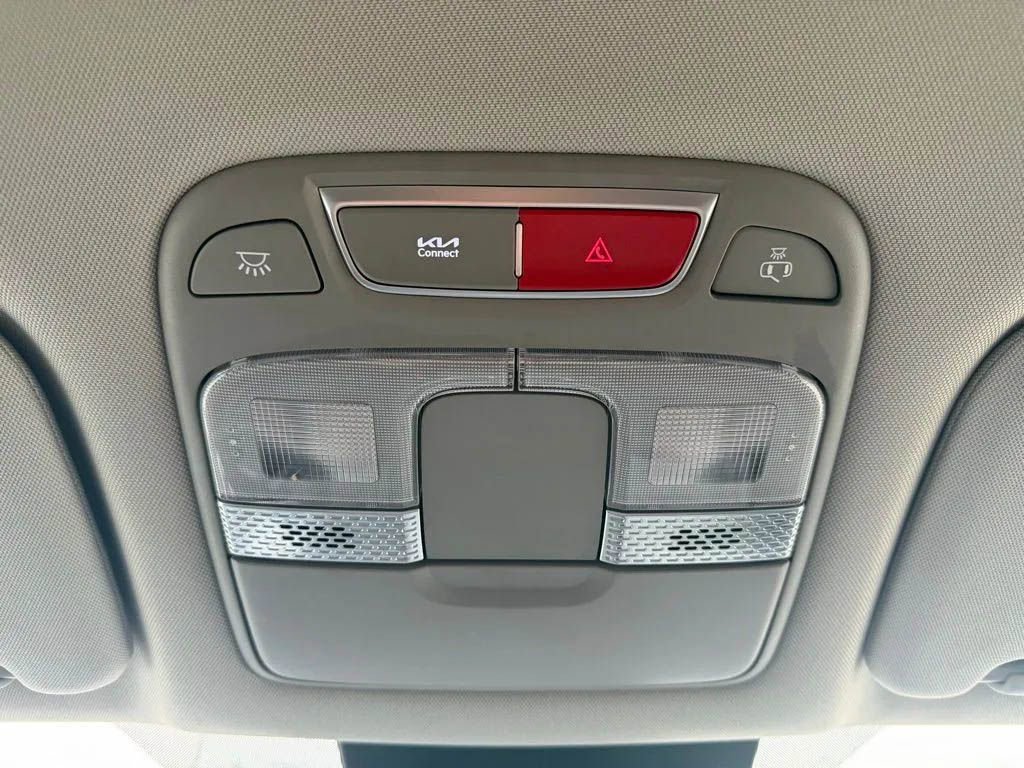 Used 2024 Kia Telluride LX image 21