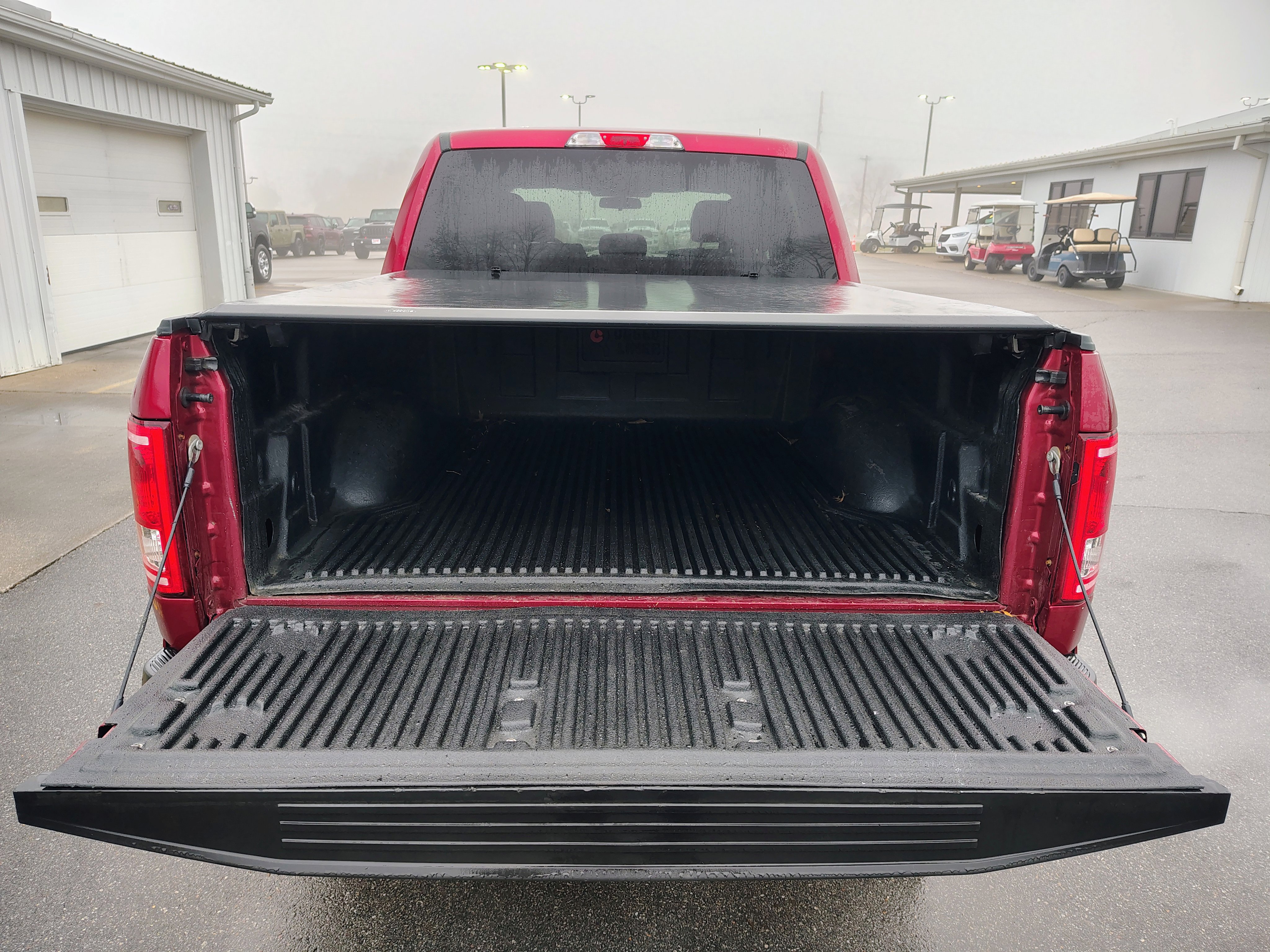 Used 2015 Ford F150 XLT image 7