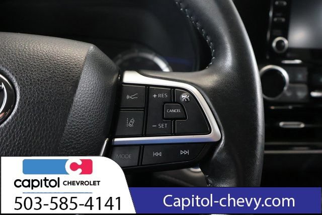 Used 2022 Toyota Highlander LE AWD/4WD image 19