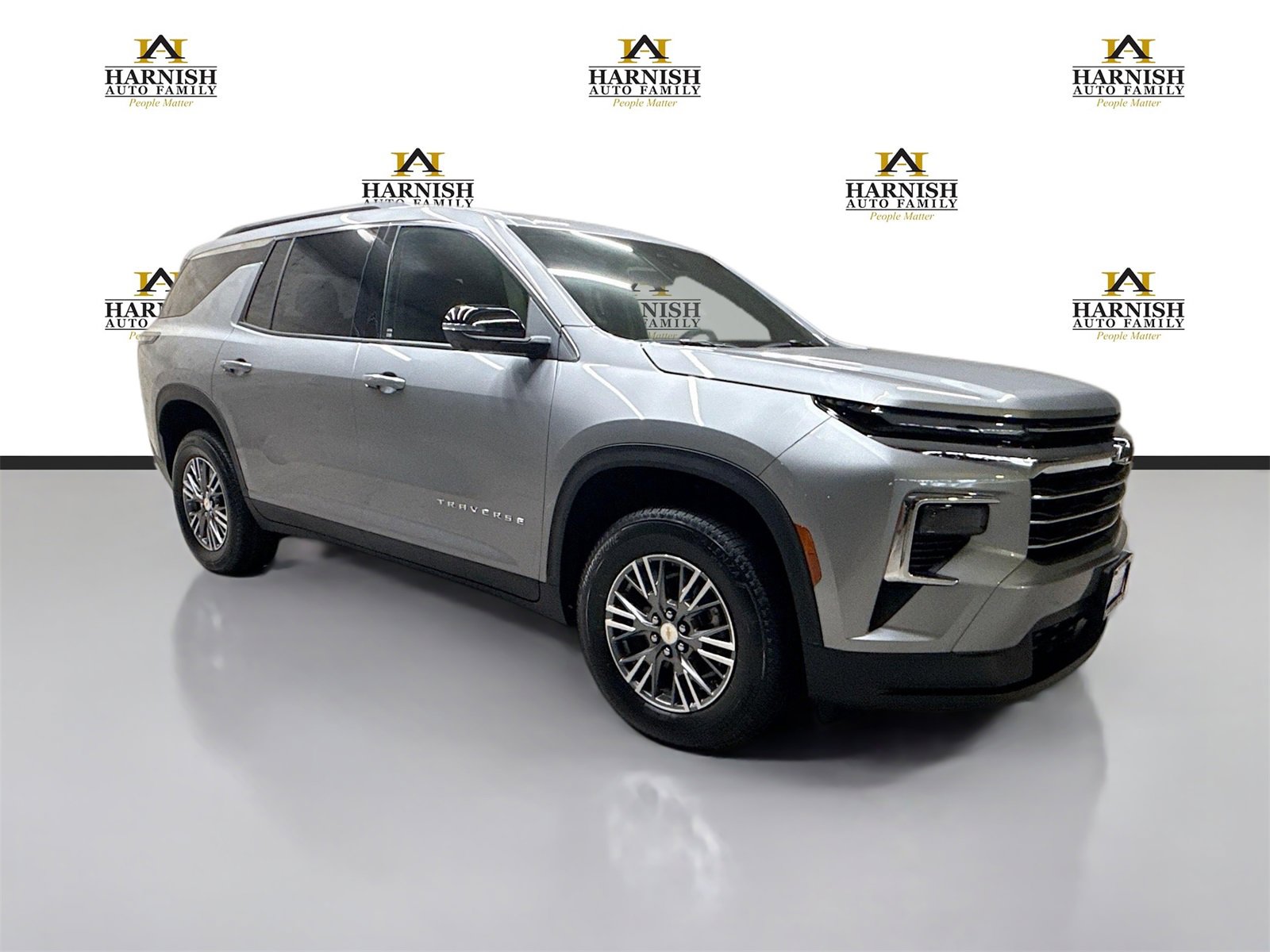 New 2026 Chevrolet Traverse LT image 3