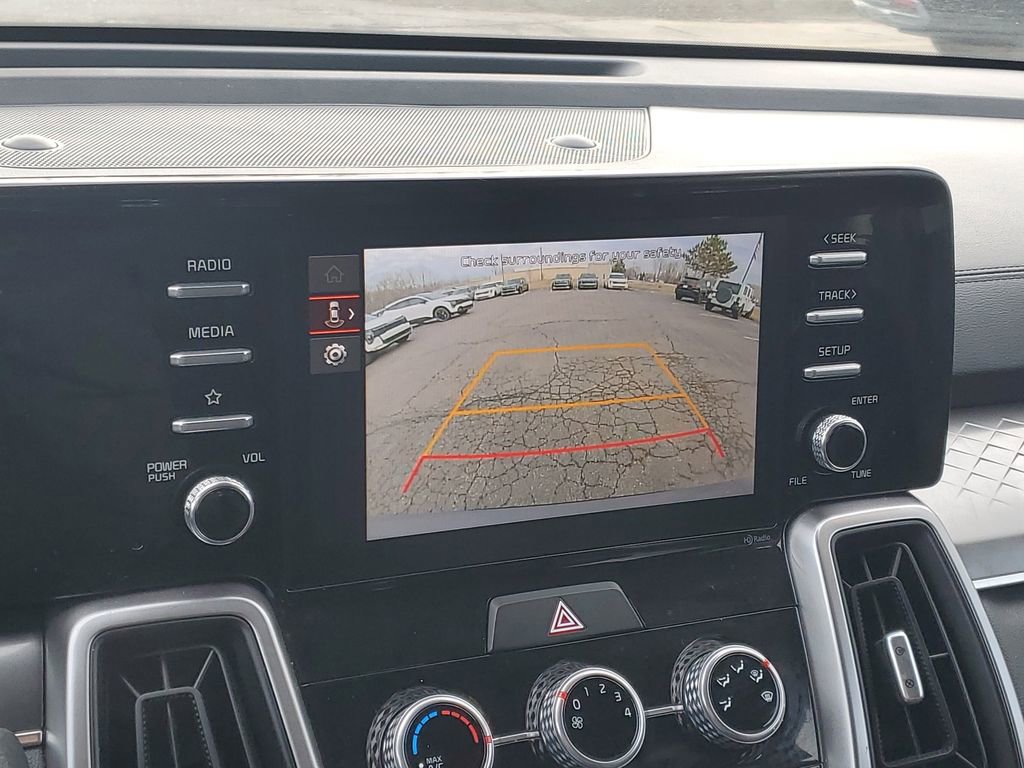 Certified 2023 Kia Sorento LX image 19