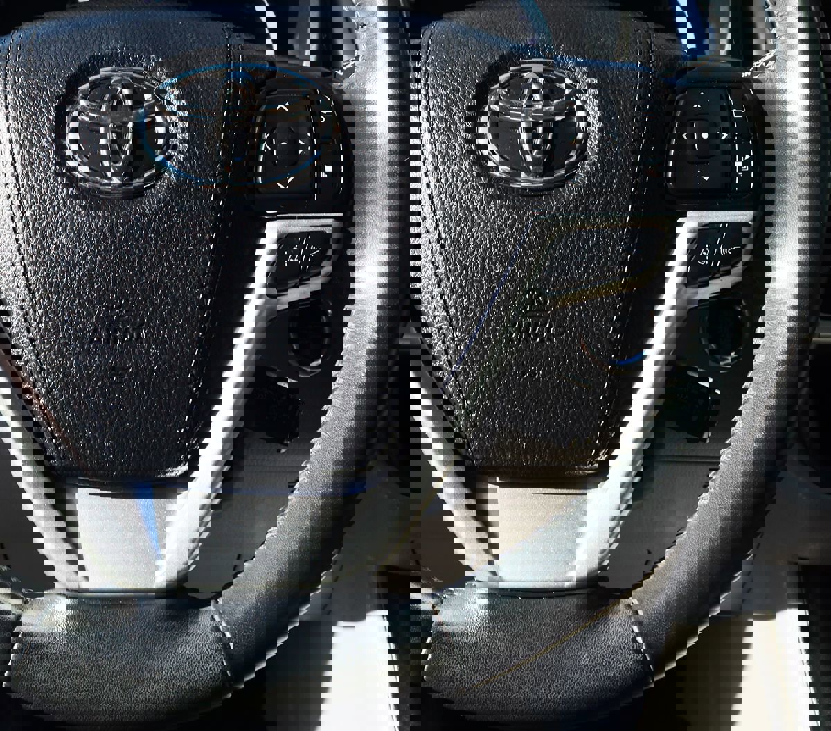 Used 2019 Toyota Highlander Limited image 59