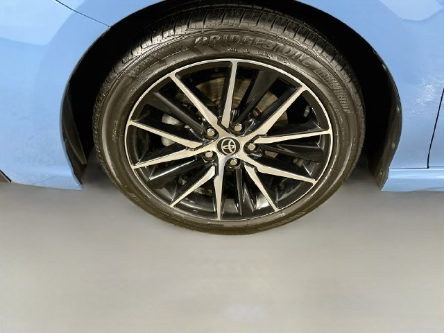 Used 2024 Toyota Camry SE w/ Cold Weather Package FWD image 13
