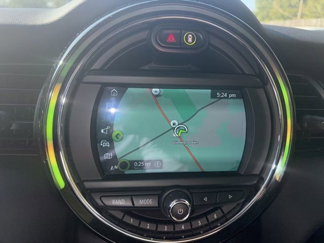 Used 2021 MINI Cooper 2-Door Hardtop w/ 6.5" Touchscreen Package image 14