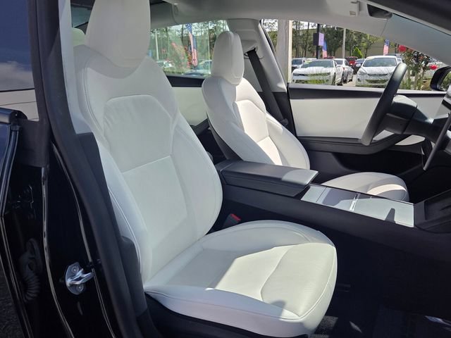 Used 2025 Tesla Model 3 Long Range RWD image 16
