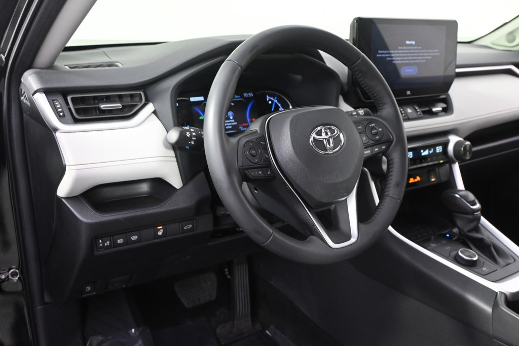 Used 2023 Toyota RAV4 XLE Premium AWD/4WD image 12
