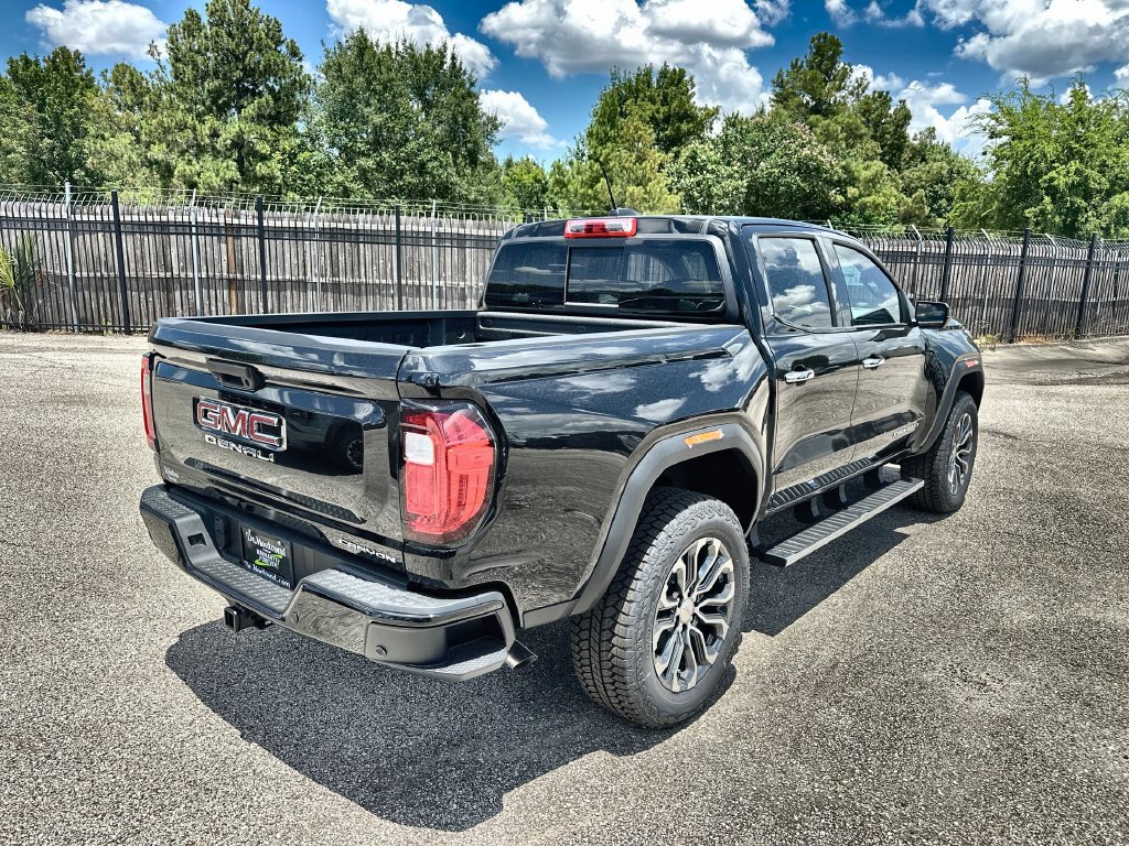 New 2026 GMC Canyon Denali AWD/4WD image 11