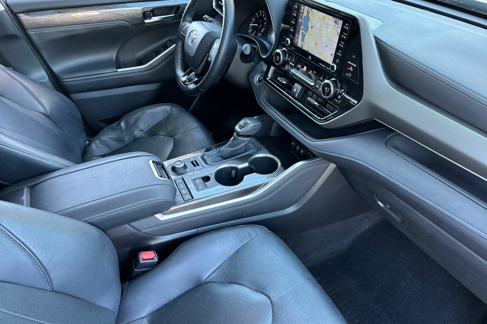 Used 2020 Toyota Highlander Limited AWD/4WD image 17