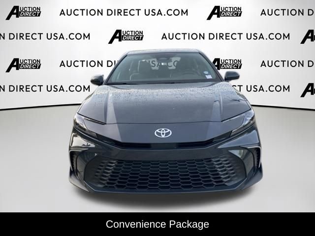 Used 2025 Toyota Camry SE w/ Convenience Package image 2
