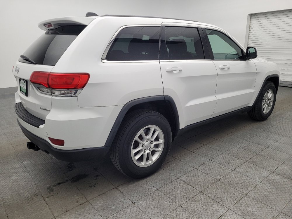 Used 2019 Jeep Grand Cherokee Laredo RWD image 9