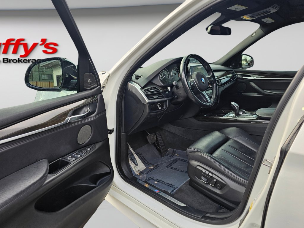Used 2015 BMW X5 xDrive35d image 19
