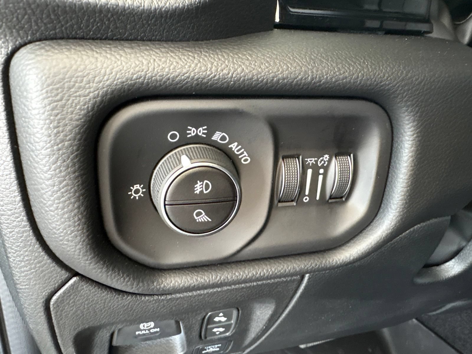 Used 2026 RAM 1500 Laramie w/ Night Edition AWD/4WD image 16