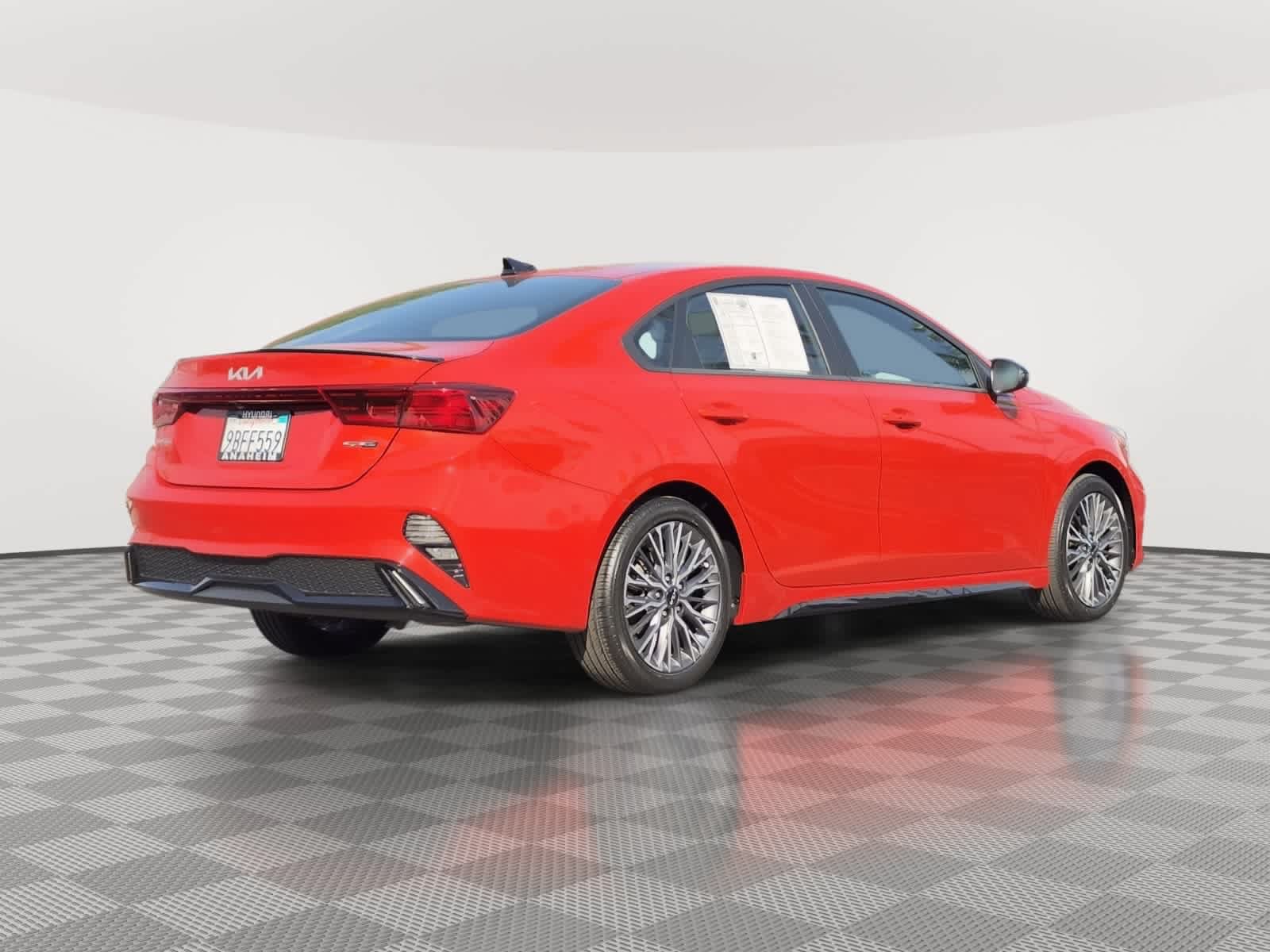 Used 2022 Kia Forte GT-Line w/ GT-Line Premium Package FWD image 7