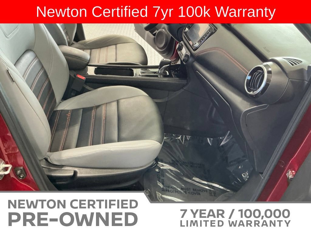 Used 2022 Nissan Kicks SR w/ Premium Package FWD image 16