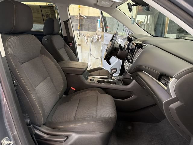 Certified 2021 Chevrolet Traverse LS w/ LPO, Cargo Package AWD/4WD image 26