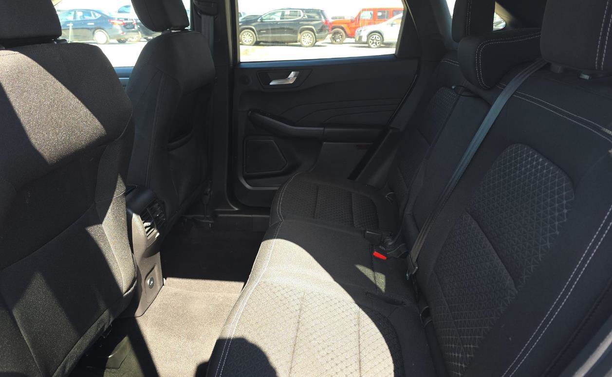 Used 2024 Ford Escape Active w/ Tech Pack #2 FWD image 9