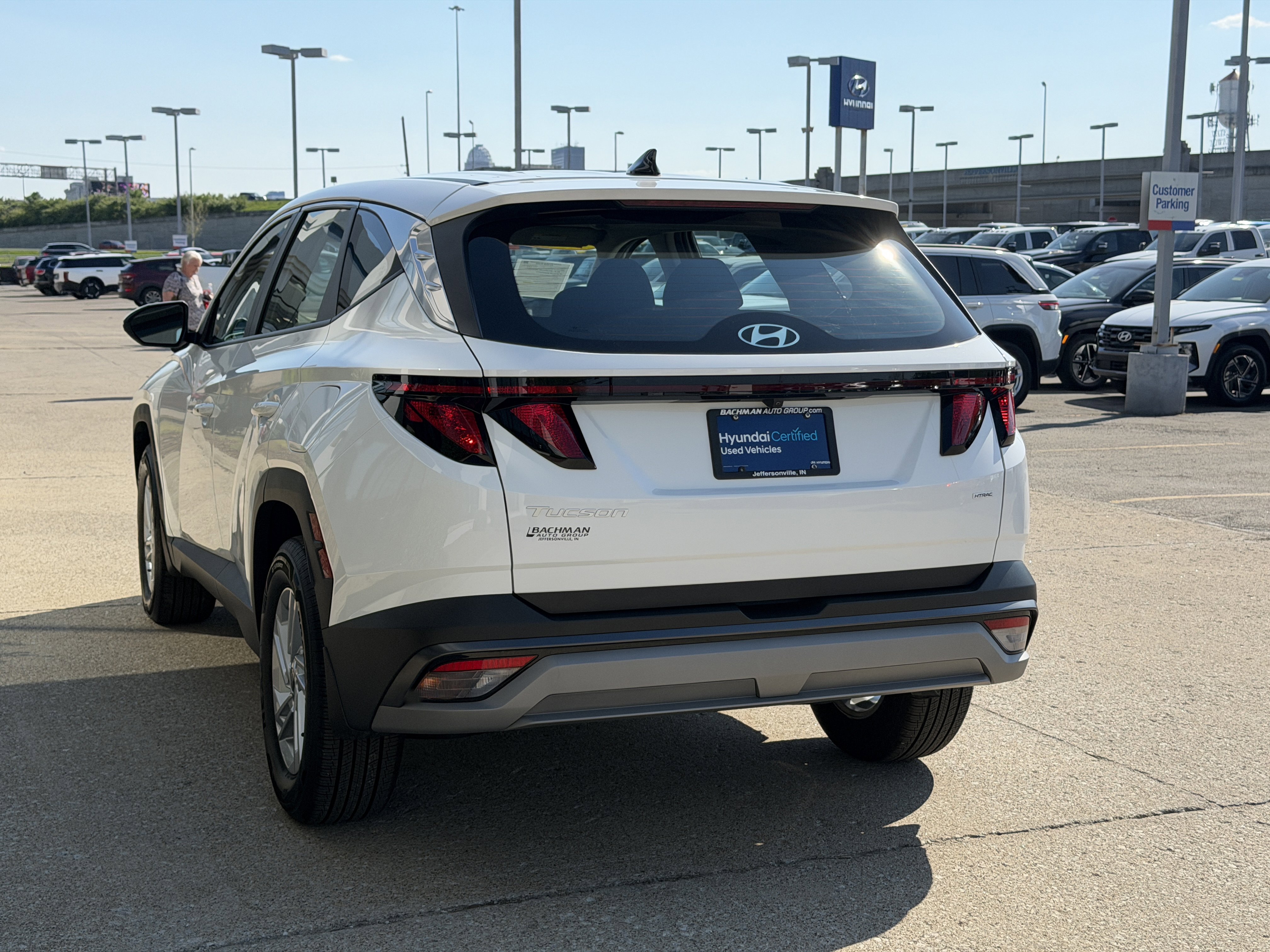 Certified 2025 Hyundai Tucson SE image 7