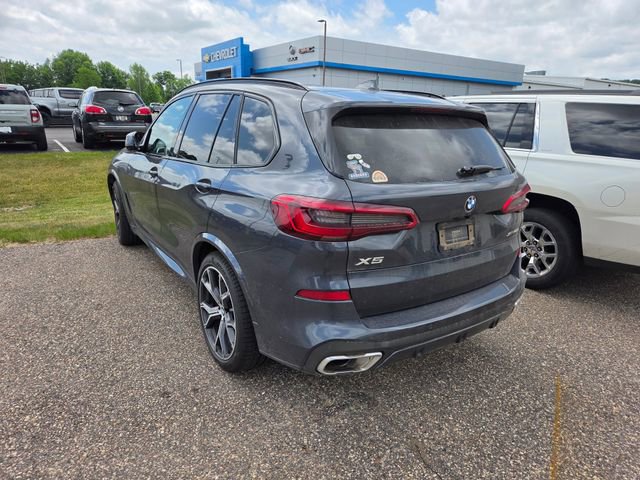 Used 2019 BMW X5 xDrive40i w/ M Sport Package AWD/4WD image 4