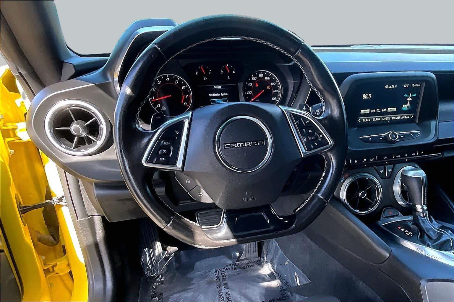 Used 2018 Chevrolet Camaro LT RWD image 6