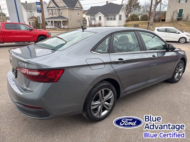 Used 2024 Volkswagen Jetta SE image 6