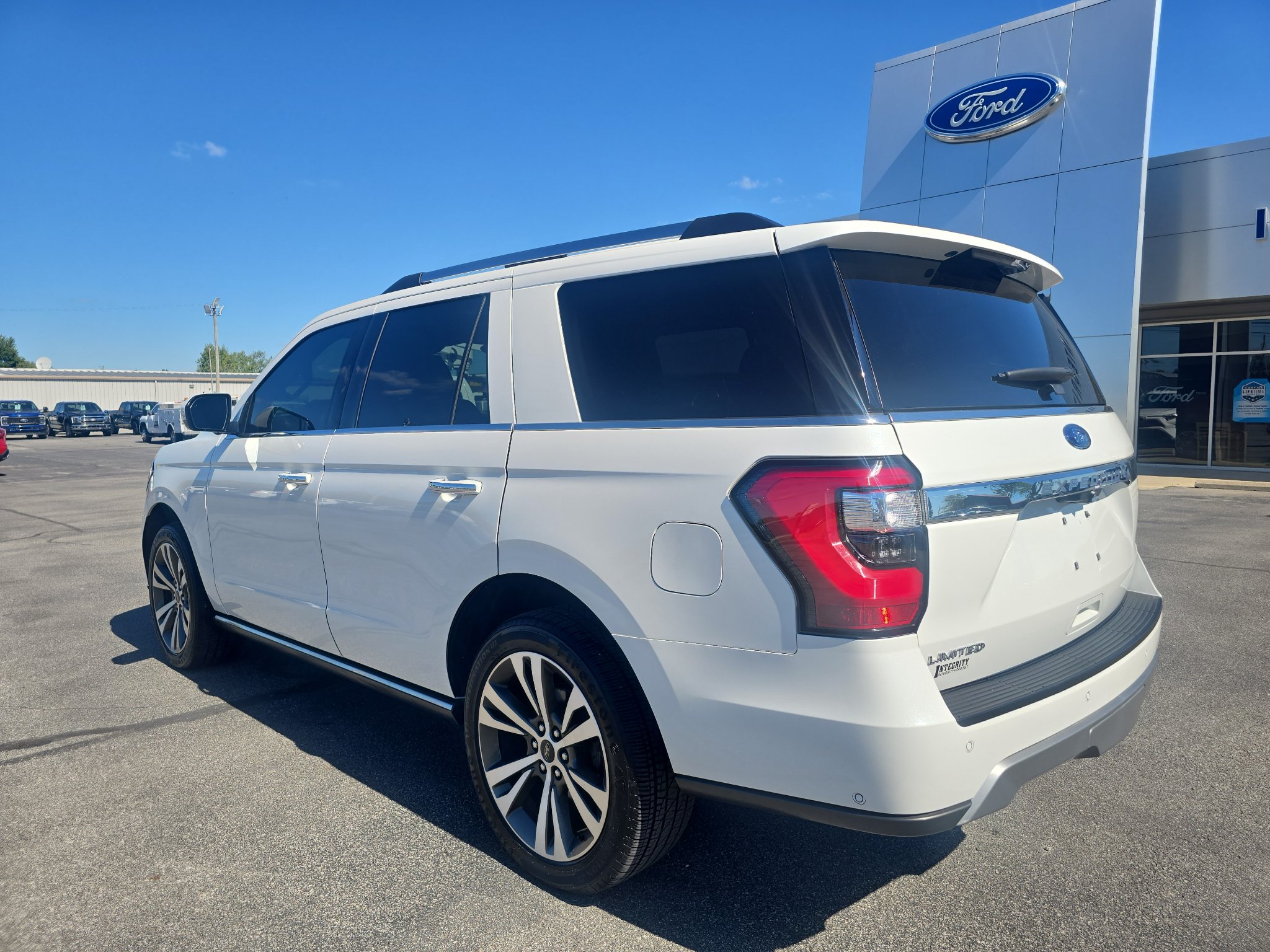 Used 2021 Ford Expedition Limited AWD/4WD image 8