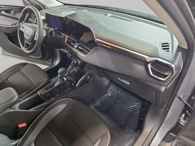 Used 2025 Chevrolet TrailBlazer LT image 10