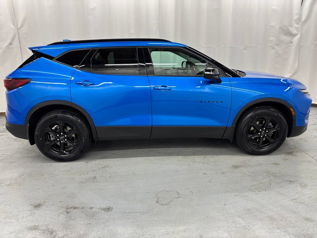 Used 2024 Chevrolet Blazer LT w/ Midnight/Sport Edition image 6