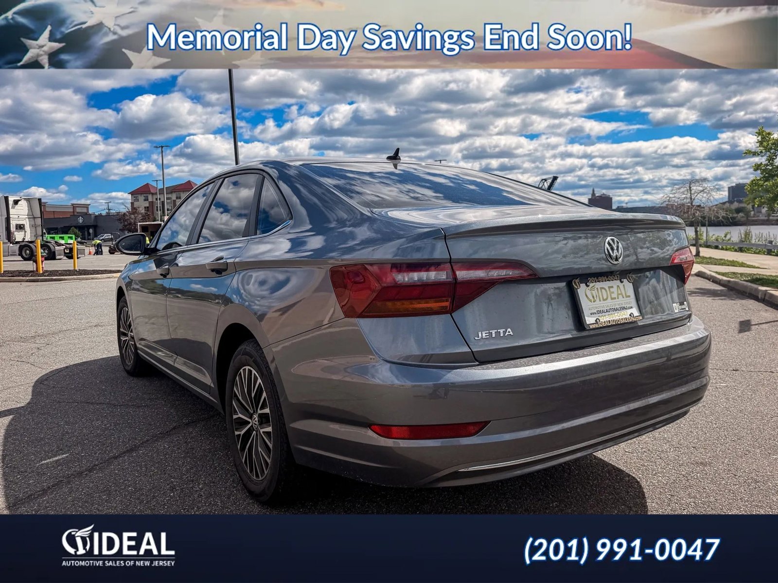 Used 2019 Volkswagen Jetta SE w/ Cold Weather Package FWD image 5