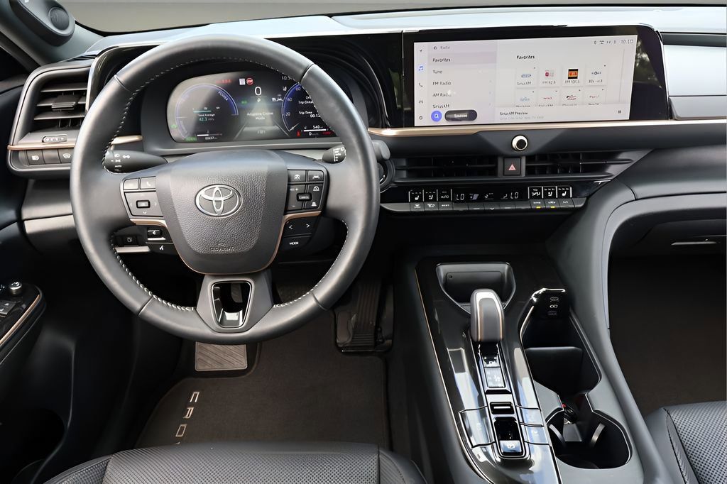 Certified 2024 Toyota Crown AWD/4WD image 14