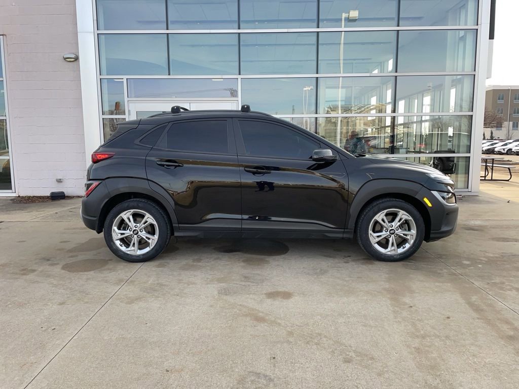Used 2022 Hyundai Kona SEL image 4