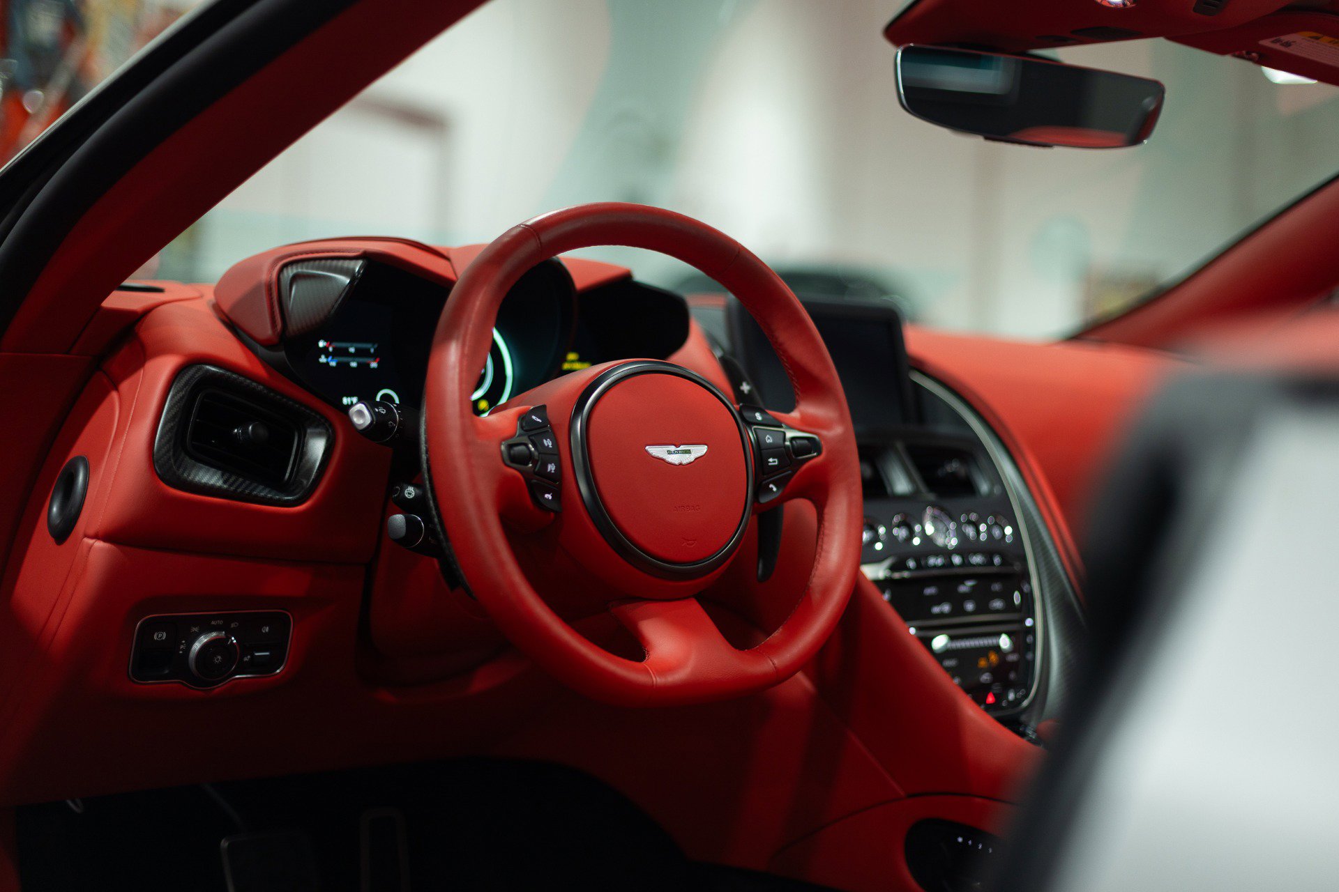 Used 2023 Aston Martin DBS Superleggera Volante image 57