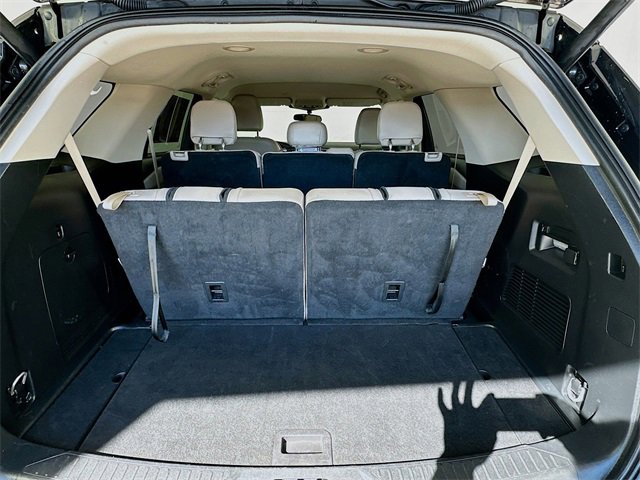 Used 2024 Ford Explorer XLT w/ Equipment Group 202A image 24