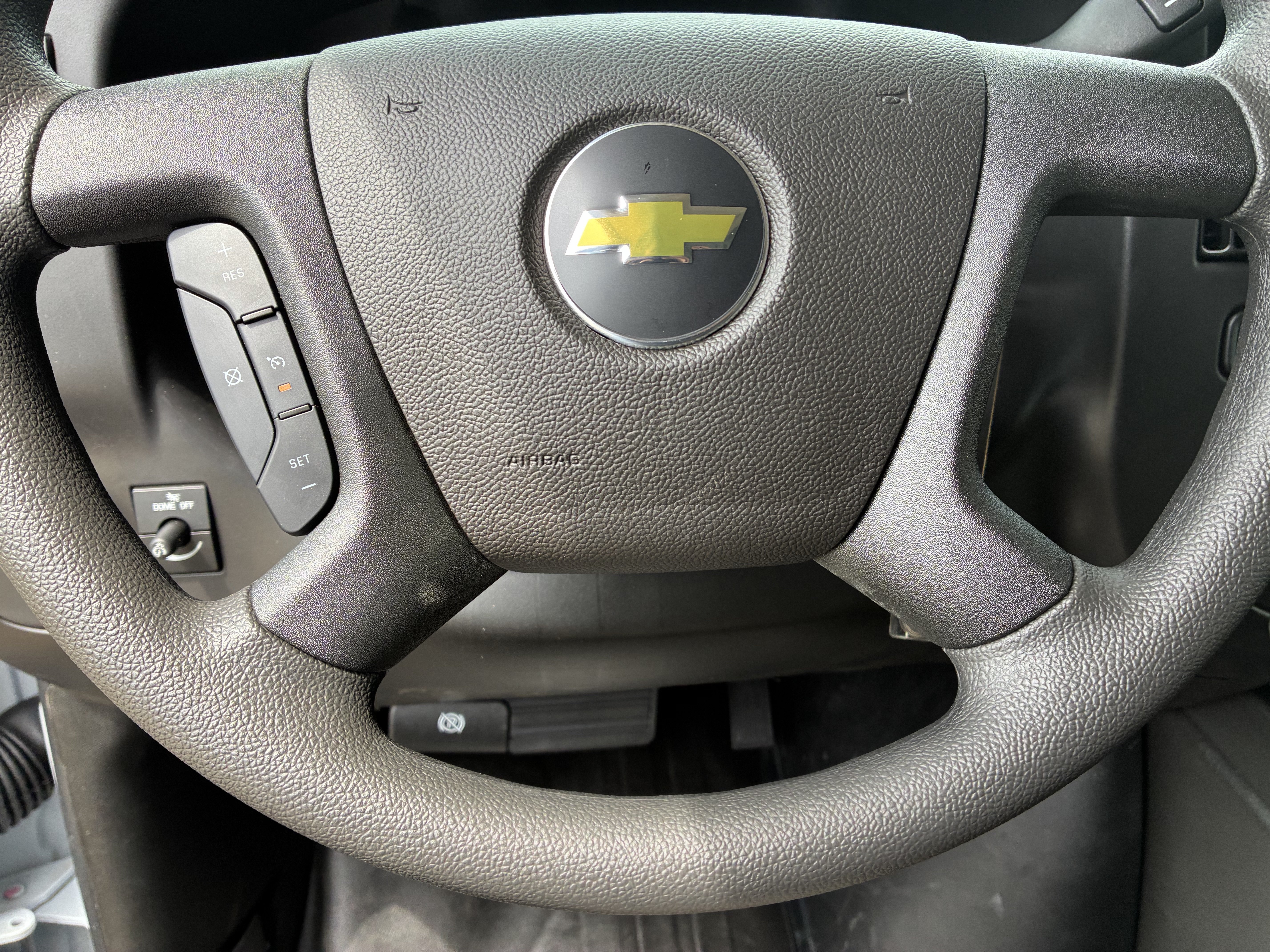 New 2026 Chevrolet Express 2500 w/ Driver Convenience Package RWD image 28