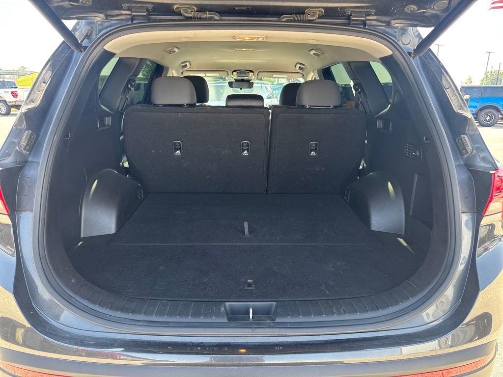 Used 2023 Hyundai Santa Fe SEL FWD image 10