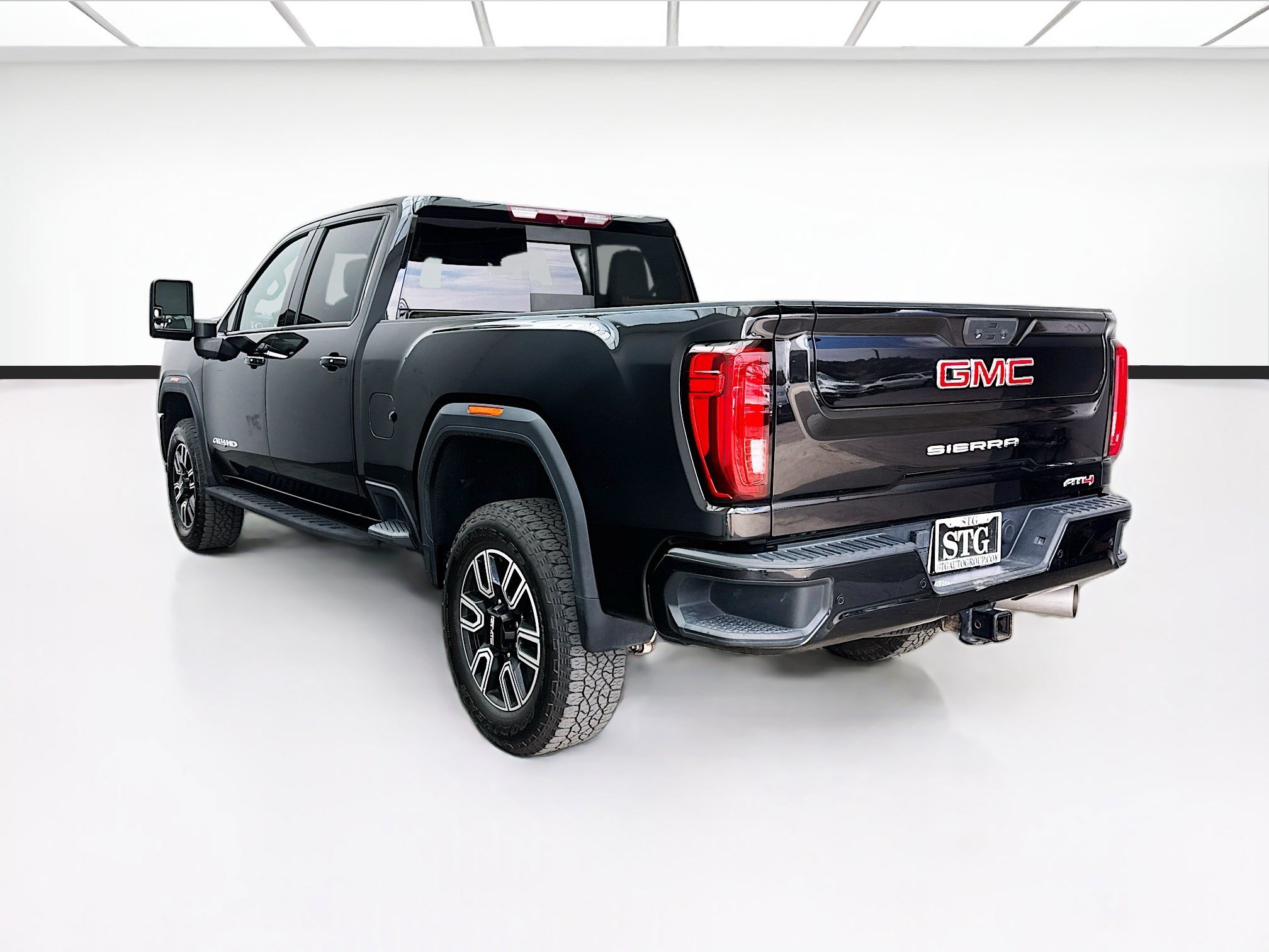 Used 2022 GMC Sierra 2500 AT4 w/ AT4 Preferred Package AWD/4WD image 6