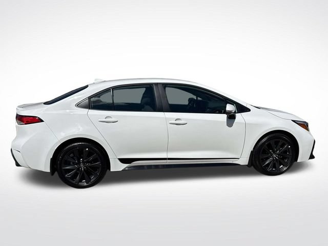 Used 2026 Toyota Corolla SE FWD image 11