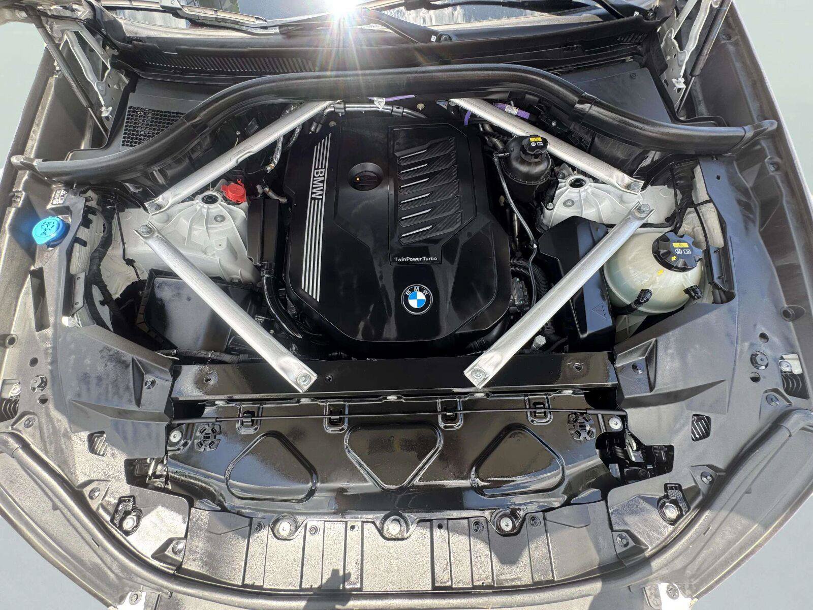 Used 2022 BMW X5 xDrive40i w/ Premium Package AWD/4WD image 84