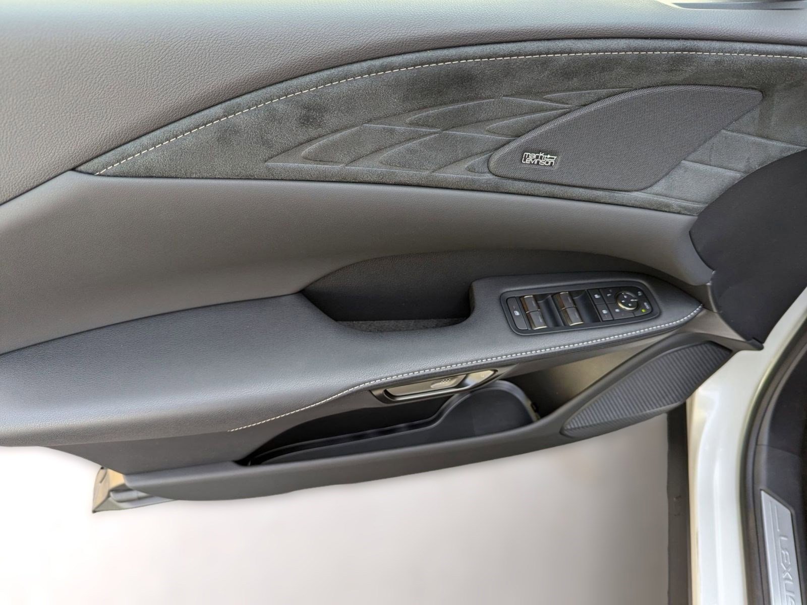 New 2025 Lexus RX 350 AWD image 11