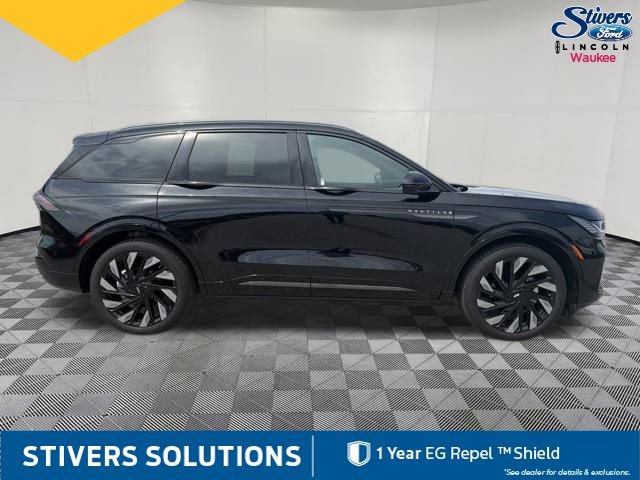 Certified 2024 Lincoln Nautilus Reserve w/ Jet Appearance Package (87T) AWD/4WD image 3