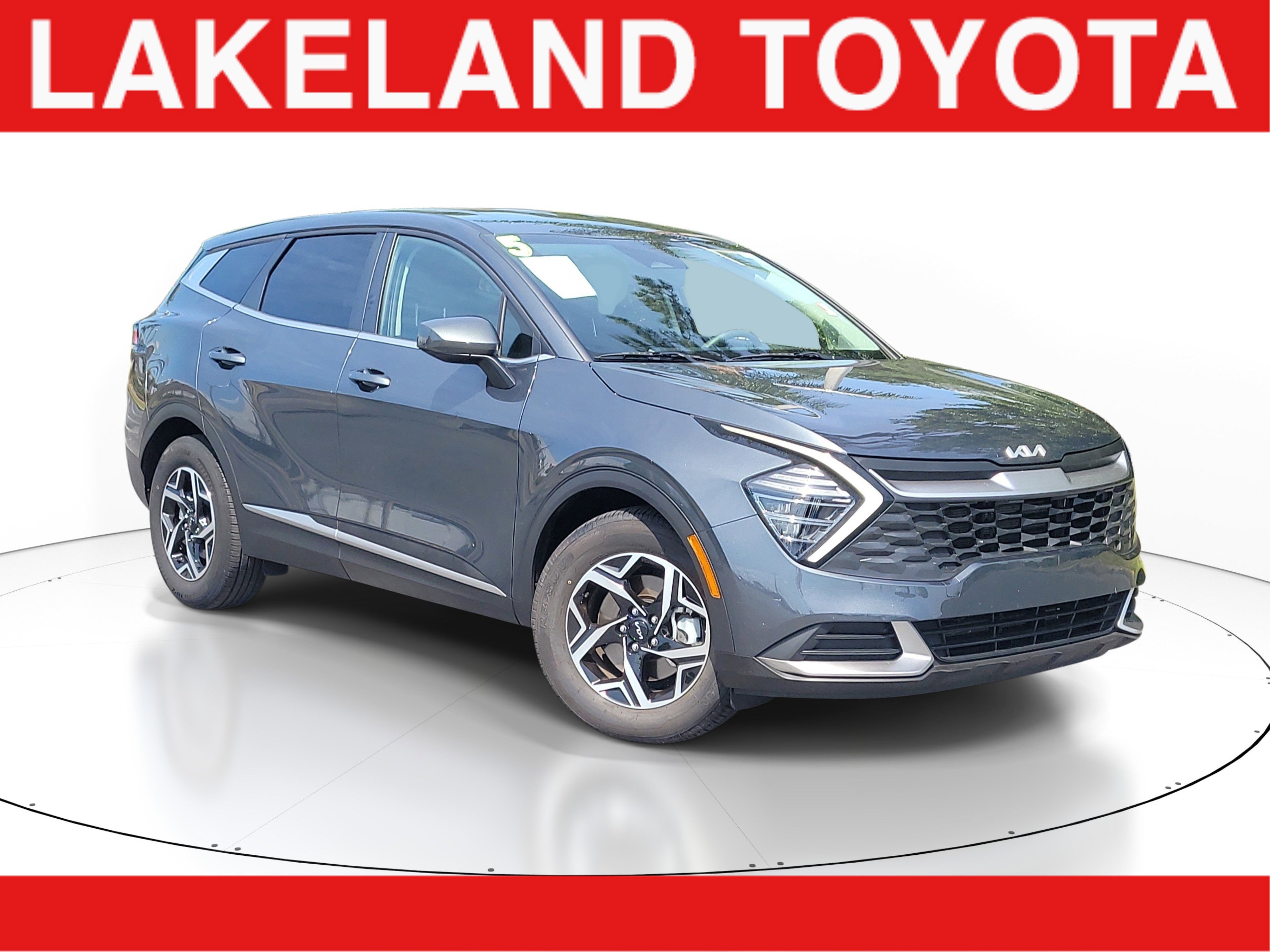 Used 2025 Kia Sportage LX FWD image 1