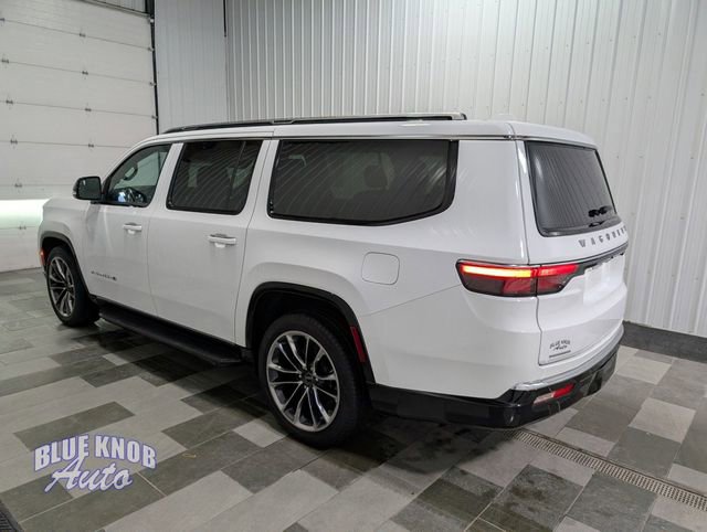 Used 2023 Jeep Wagoneer L Series II w/ Premium Group I image 2