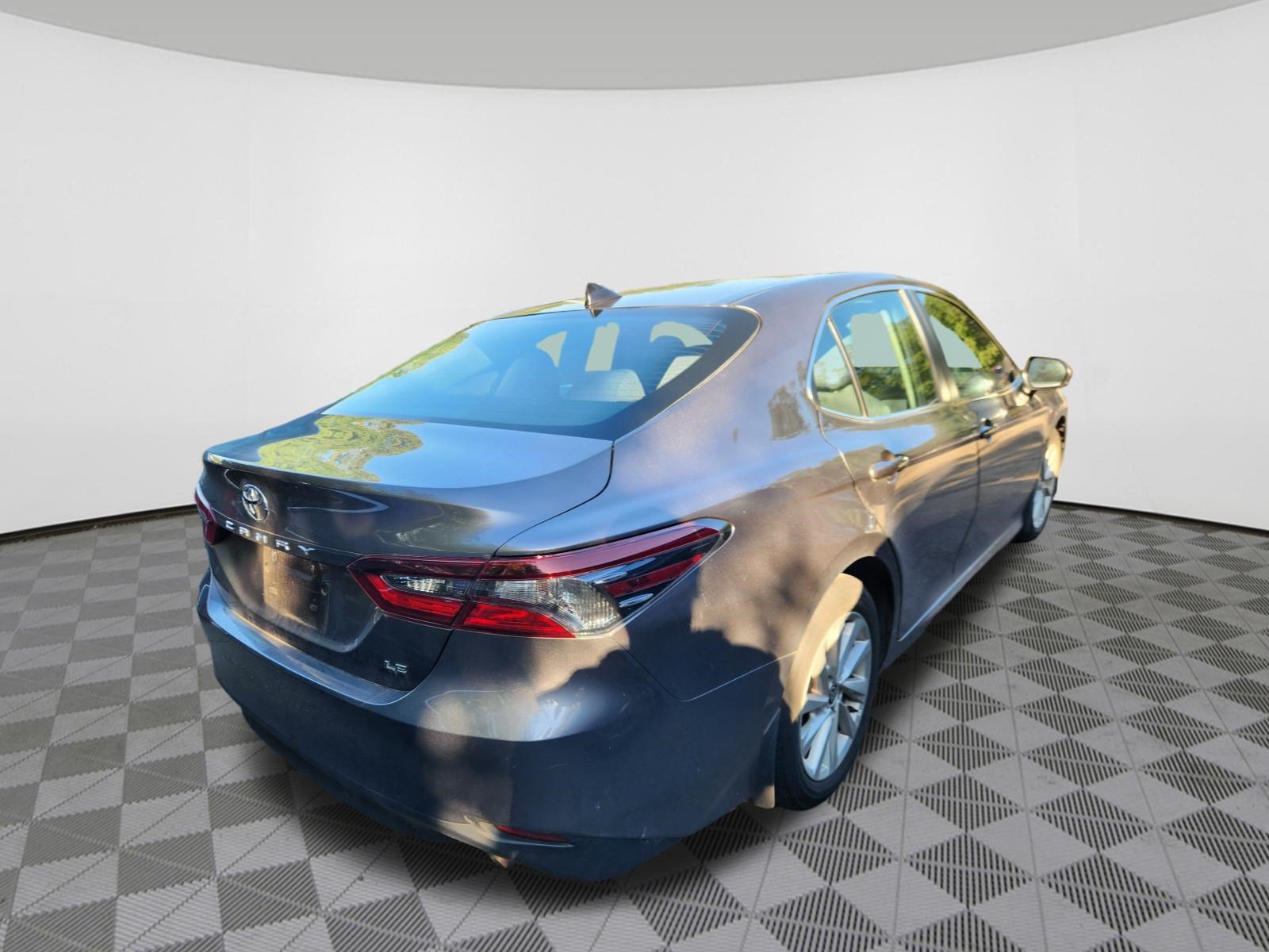 Used 2024 Toyota Camry LE FWD image 4